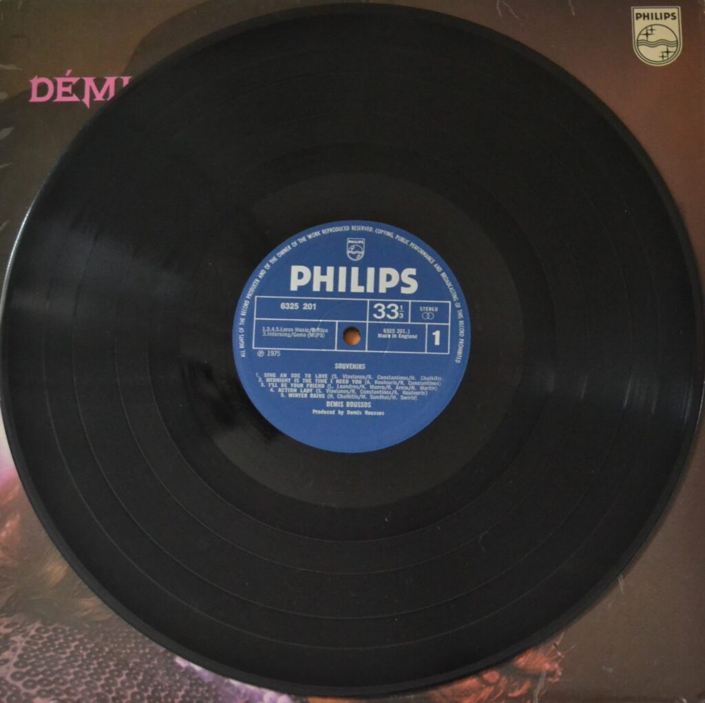Demis Roussos - Souvenirs And Sing An Ode To Love demis-roussos-souvenirs-record-side-one.