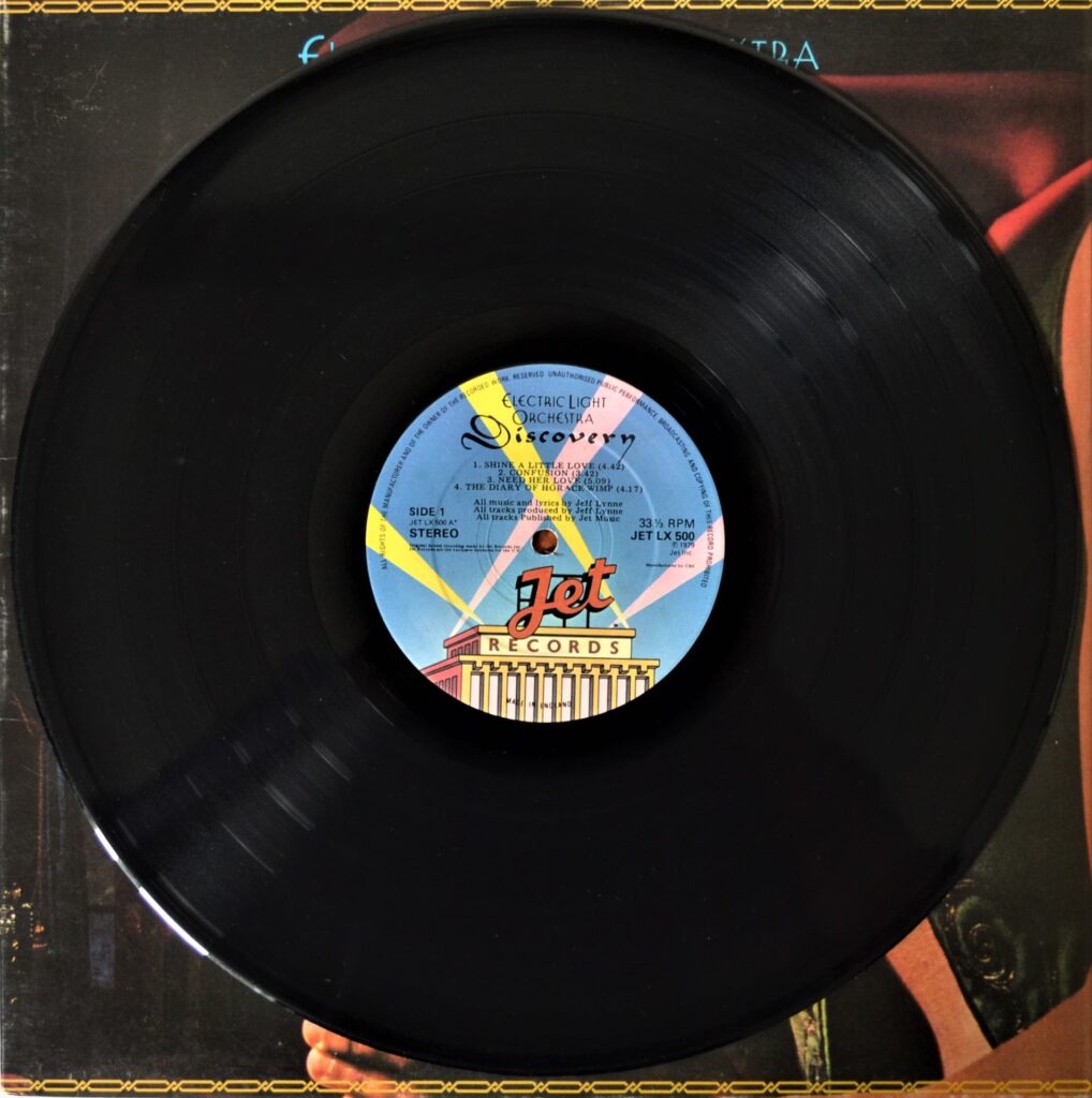 Electric Light Orchestra - Discovery And Shine A Little Love electric-light-orchestra-discovery-record-side-one