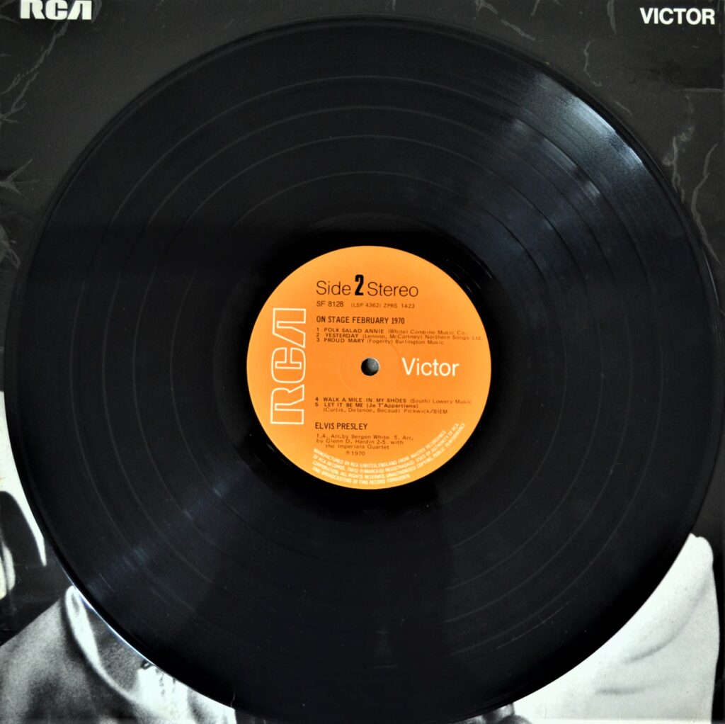 Elvis Presley - On Stage...and Let Me Love Again elvis-presley-on-stage-record-side-two