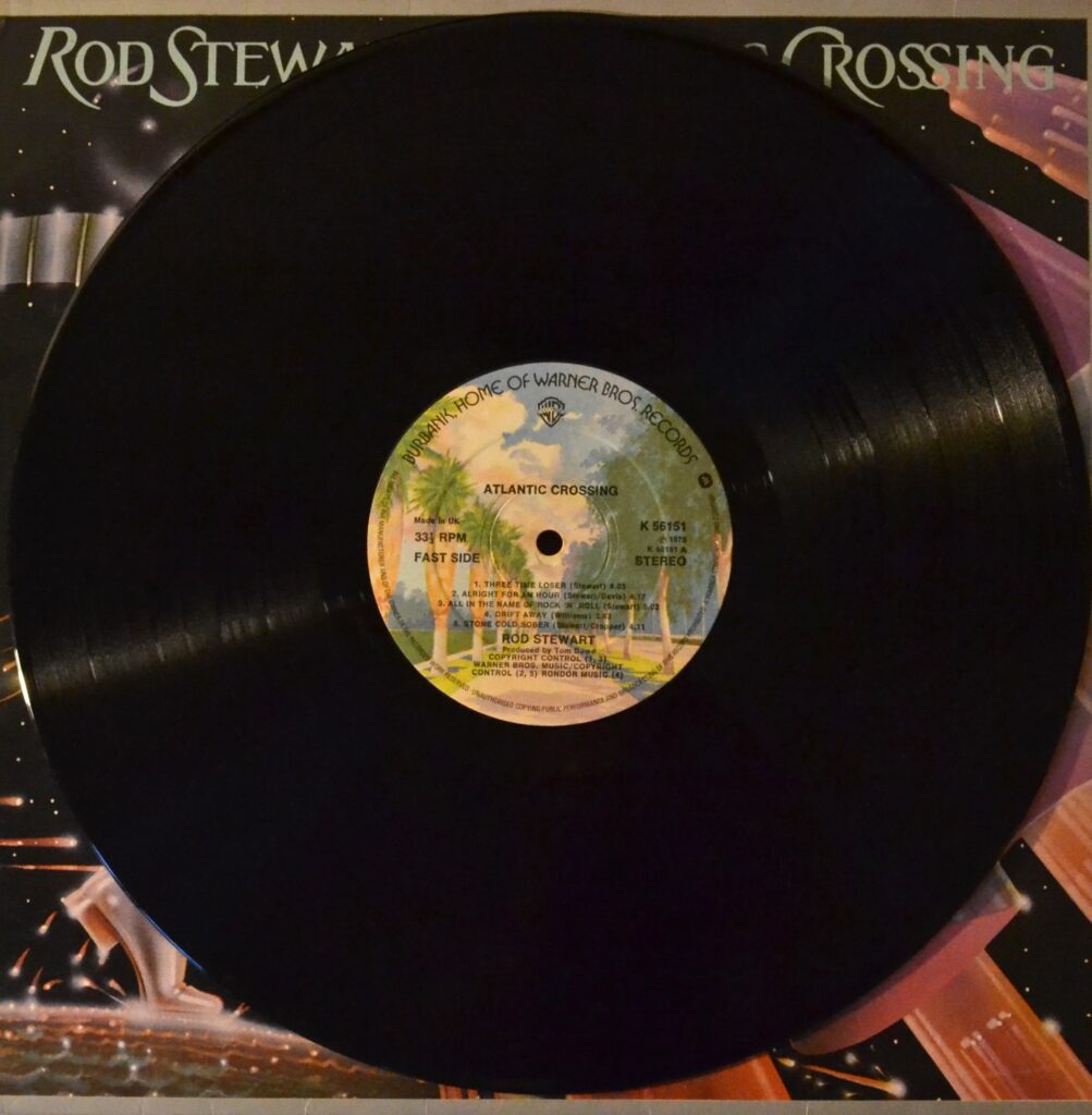 Rod Stewart - Atlantic Crossing: It'S Not The Spotlight This Old Heart Of Mine rod-stewart-atlantic-crossing-record-side-one.