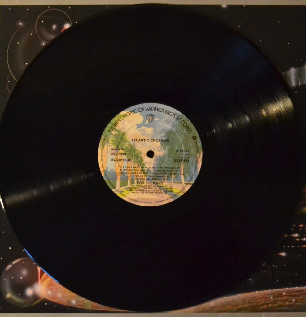 Rod Stewart - Atlantic Crossing: It'S Not The Spotlight This Old Heart Of Mine rod-stewart-atlantic-crossing-record-side-two.