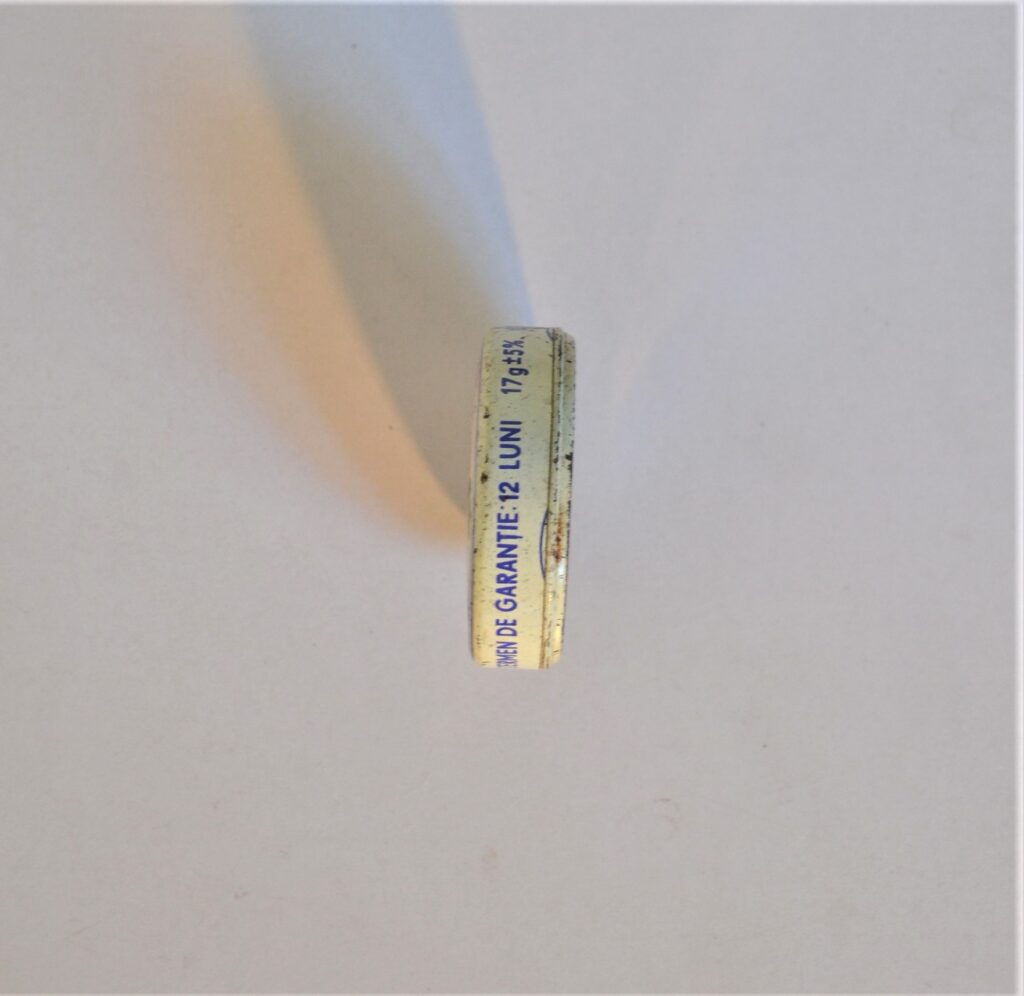 Roze Vintage Tin: A Timeless Elegance In Personal Care roze vintage tin: a timeless elegance in personal care