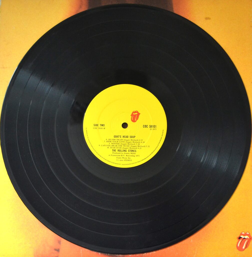 The Rolling Stones – Goats Head Soup, Hide Your Love the-rolling-stones-goats-head-soup-record-side-two