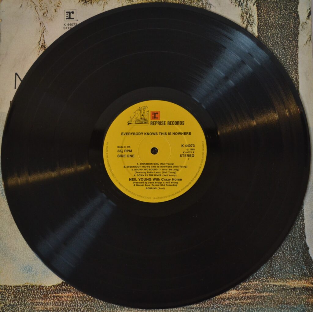 Neil Young - Everybody Knows This Is Nowhere Unlimited neil-young-with-crazy-horse-everybody-knows-this-is-nowhere-record-side-one.
