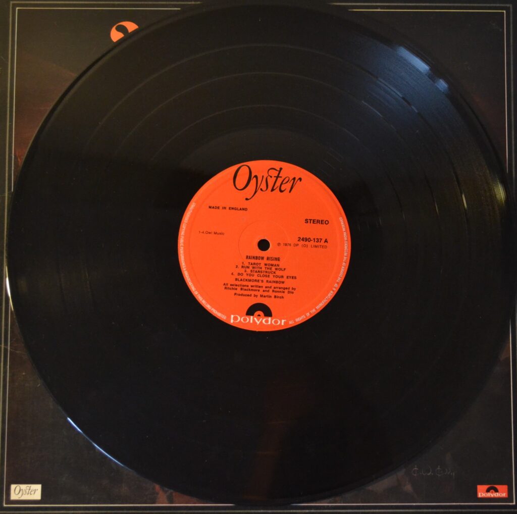 Rainbow - Rising Due To Her Love Is Like A Knife rainbow-rising-record-side-one