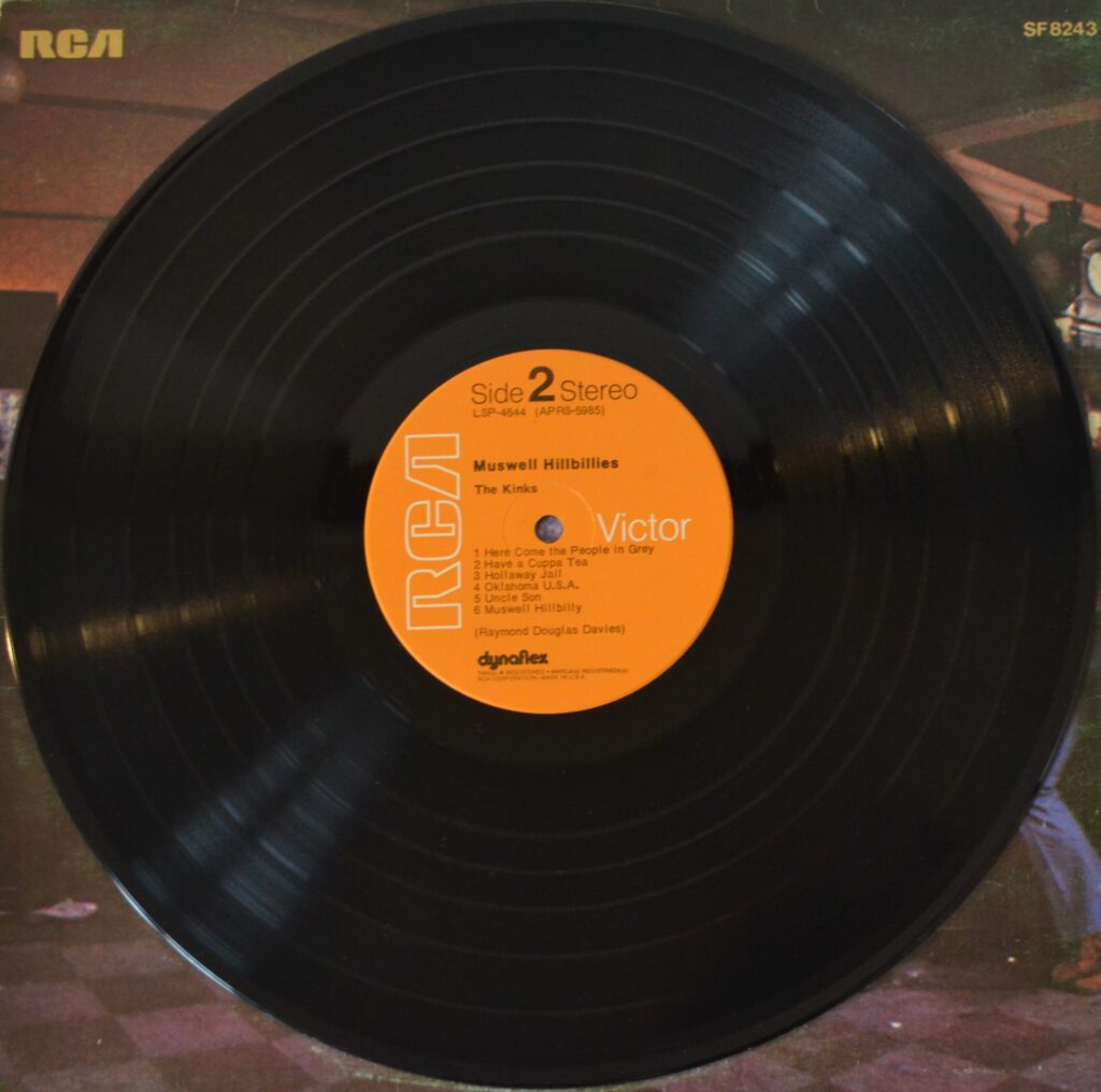 The Kinks - Muswell Hillbillies With Their Complicated Life the-kinks-muswell-hillbillies-record-side-two.