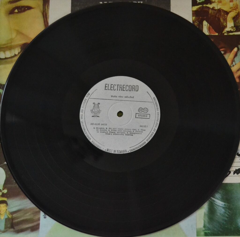 Alexandru Andries - Pofta Vine Mincand: Romanian Folklore Transformed Into Musical Magic alexandru-andries-pofra-vine-mincand-record-side-one.