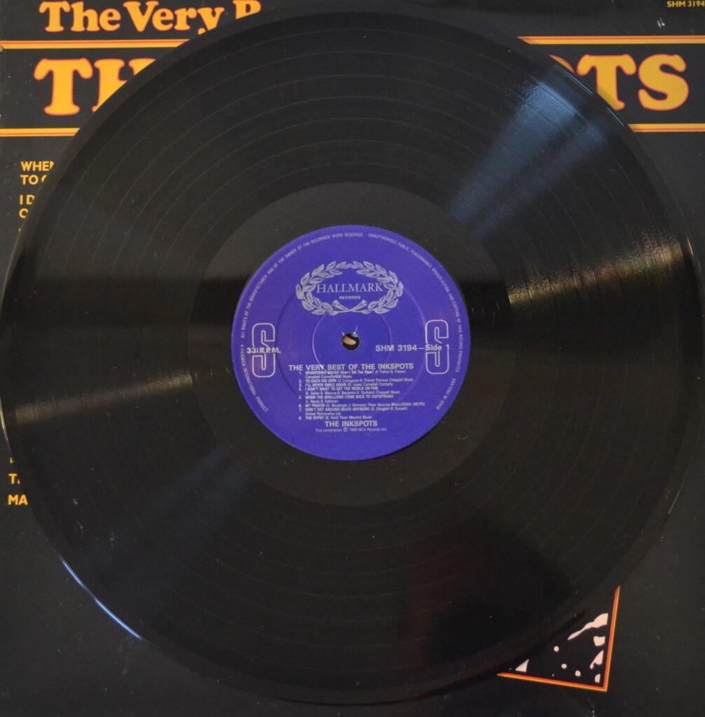 The Very Best Of The Inkspots - Prisoner Of Love the-very-best-of-the-inkspots-record-side-one.