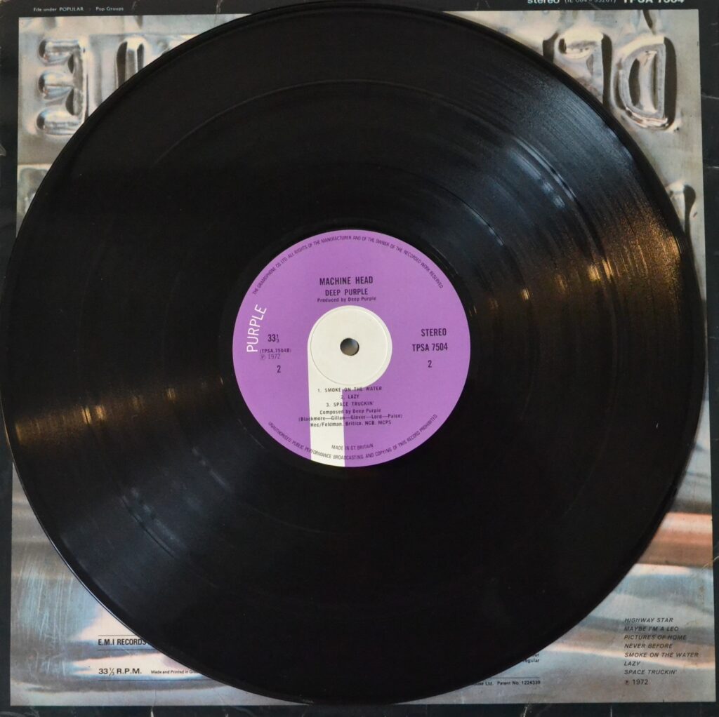 Deep Purple - Machine Head With Smoke On The Water deep-purple-machine-head-record-side-two