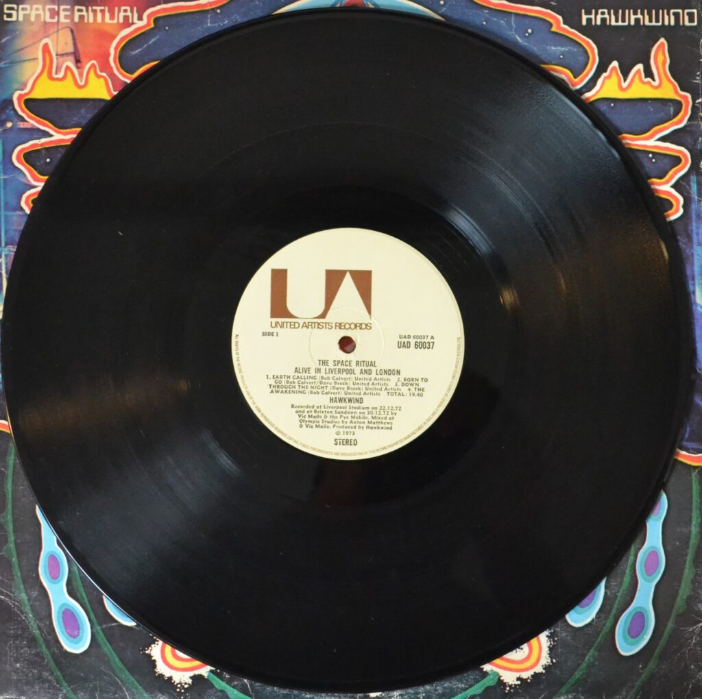 Hawkwind - Space Ritual With Master Of The Universe hawkwind-space-ritual-record-side-one.