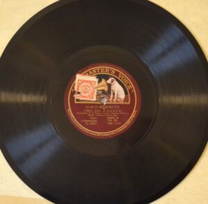 si-auzi-mandruto-zau-zau-zau-corul-societatii-carmen.