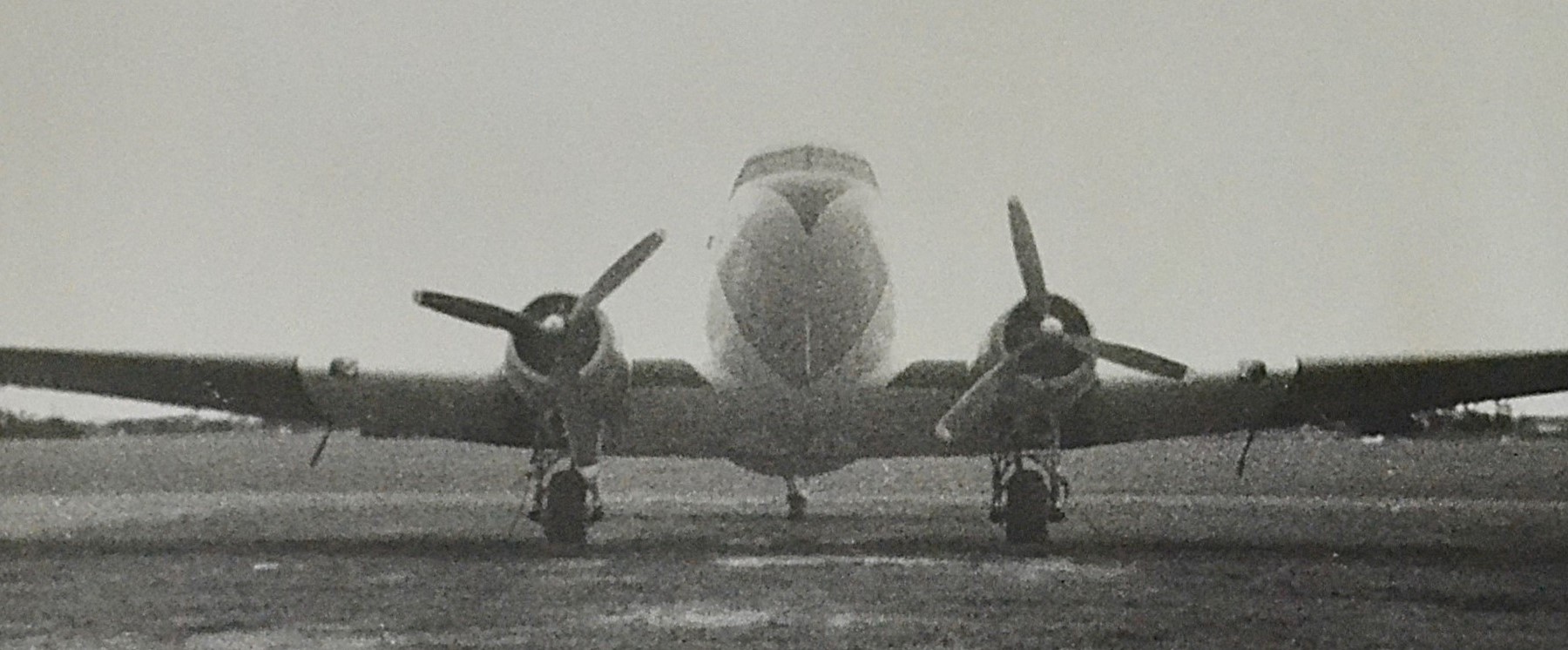 album-fotografic-cu-avioane-si-aviatori-one